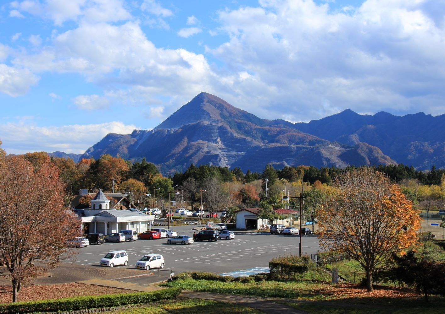 ミューズパーク南口